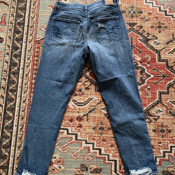 American Eagle tomgirl jeans 6 LONG - Picture 3 of 3